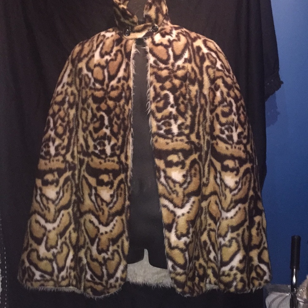 Vintage 1940-1950 faux fur cape